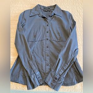 2/$10 - Apt. 9 gray Essential shirt- Size Small